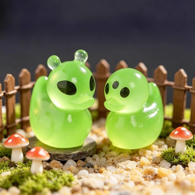 Resin Alien Duck Cat Figurines Set - Miniature Home Decor for DIY & Micro Landscape
