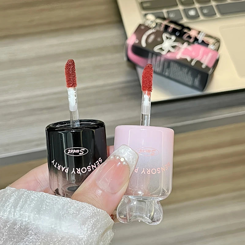 Long-Lasting Hydrating Lip Gloss with Bowknot Design - Non-Staining Water-Based Lipstick