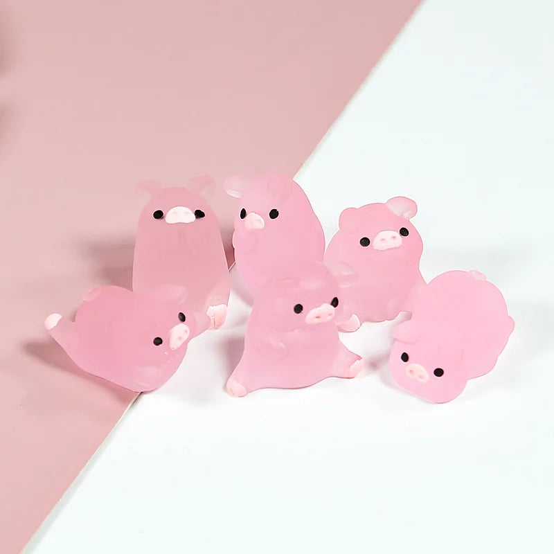 Mini Resin Pig Car Dashboard Ornaments - Luminous Cute Animal Car Decor Set of 6