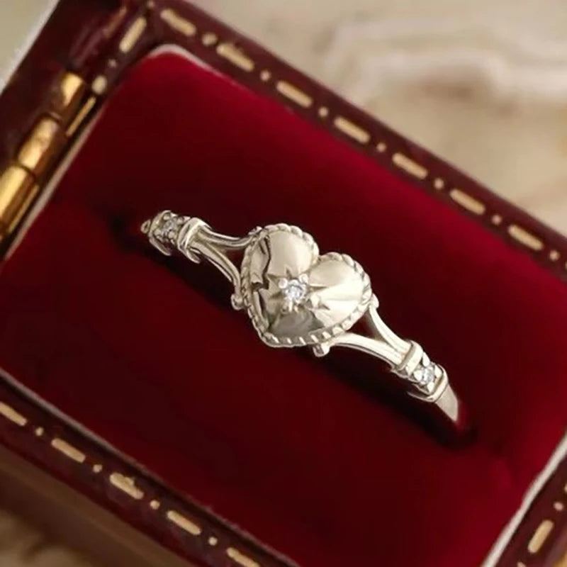 Heart-Shaped Gold Plated Stainless Steel Ring for Women Jewelry Accessories