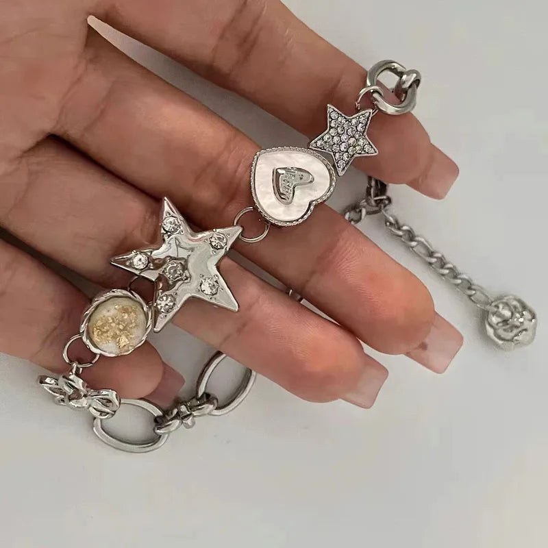 Vintage Punk Metal Love Heart Star Flower Bracelet for Women - Exquisite Jewelry Gift