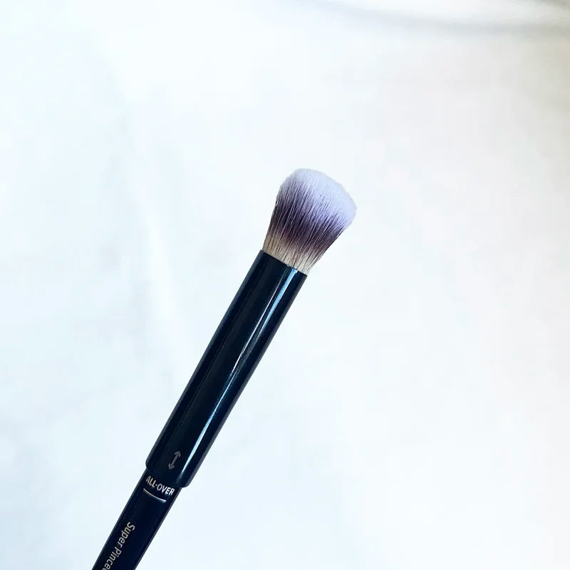 4-in-1 Eye Shadow and Eyeliner Makeup Brush - Dual-Ended, Multi-Purpose