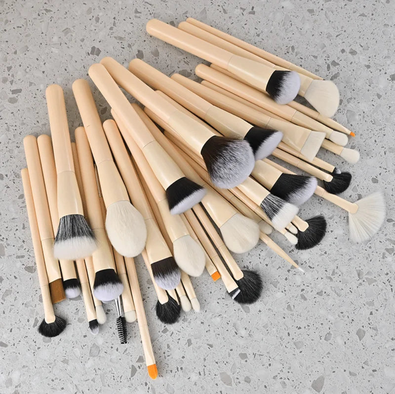 Professional Makeup Brush Set - Synthetic Hair Foundation Blush Eyeshadow Blending Cosmetics Tools