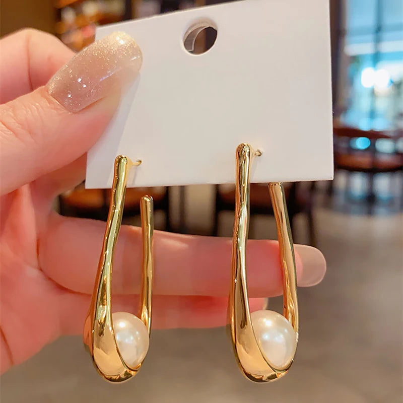 Luxury Gold Drop Earrings with Shell Pearl Hollow Design for Women - Party & Engagement Jewelry