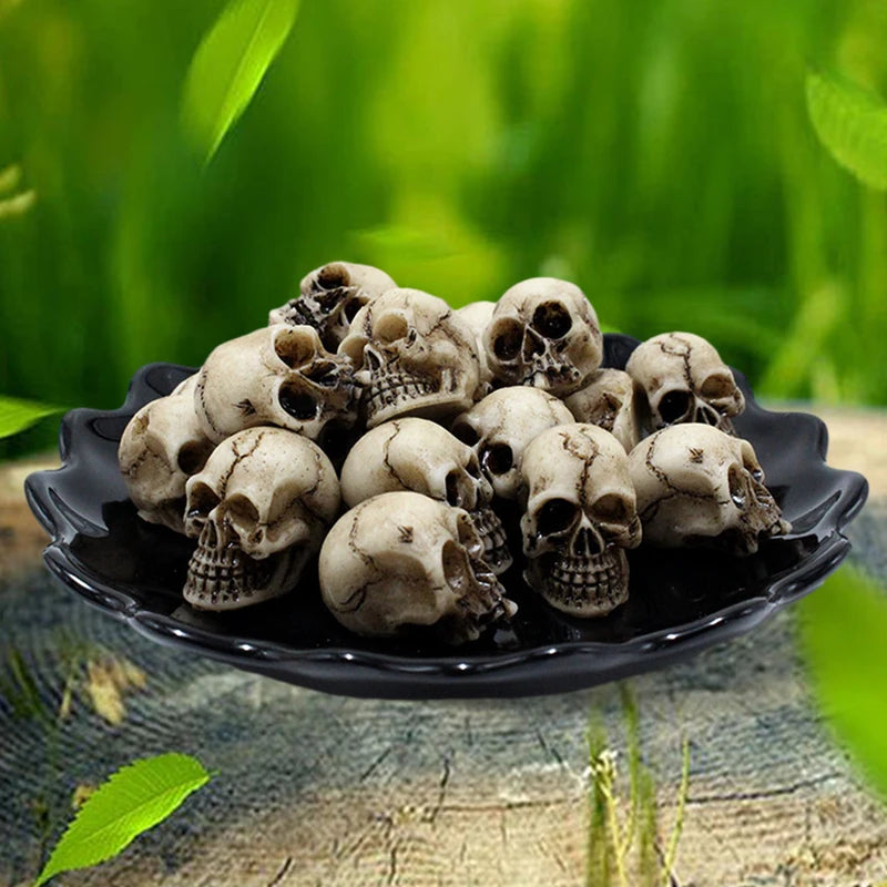 Halloween Skull Sculptures Set - 20-60 Pcs Decorative Skeleton Models for Garden & Festive Decor