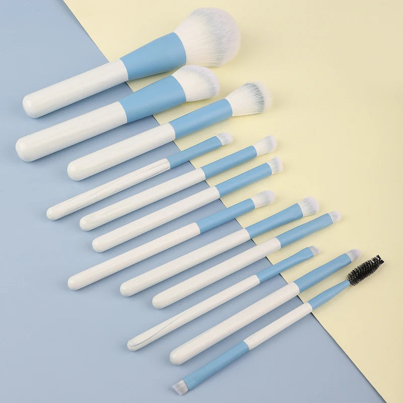 12-Piece Makeup Brush Set with Synthetic Nylon Bristles and Wooden Handles