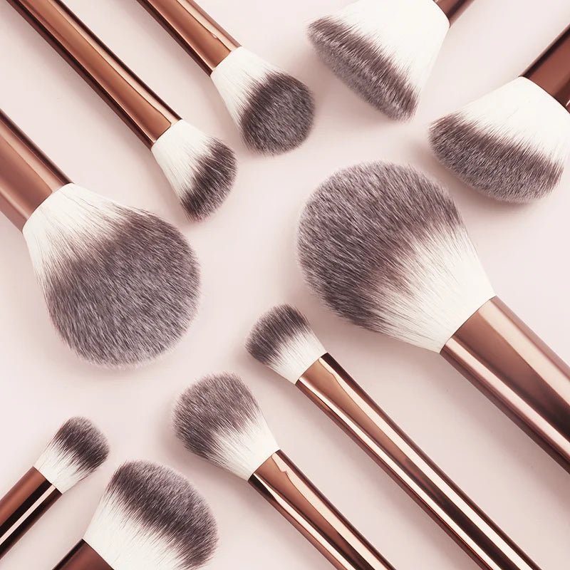 Professional Makeup Brush Set with Ergonomic Handles & Soft Bristles - 12 Pieces
