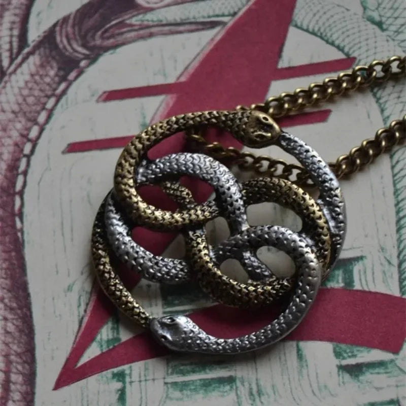 Men and Women Snake Chain Necklace - Retro Elegant Winding Snake Jewelry