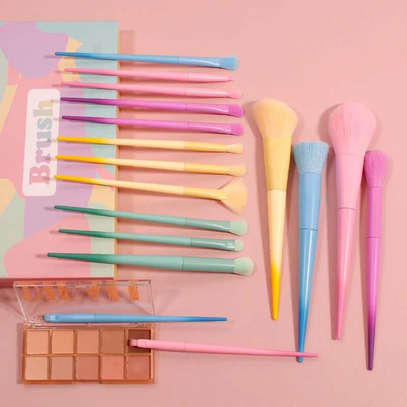 17-Piece Makeup Brush Set with Foundation Blenders and Eye Brushes