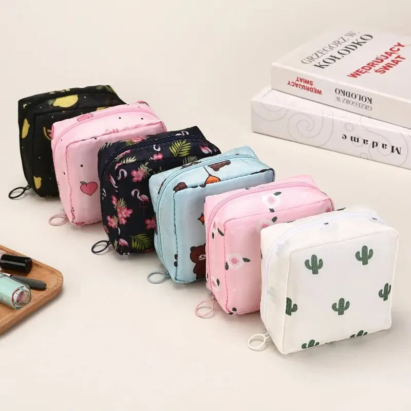 Women Waterproof Sanitary Napkin & Tampon Storage Bag - Portable Organizer with Cartoon Pattern