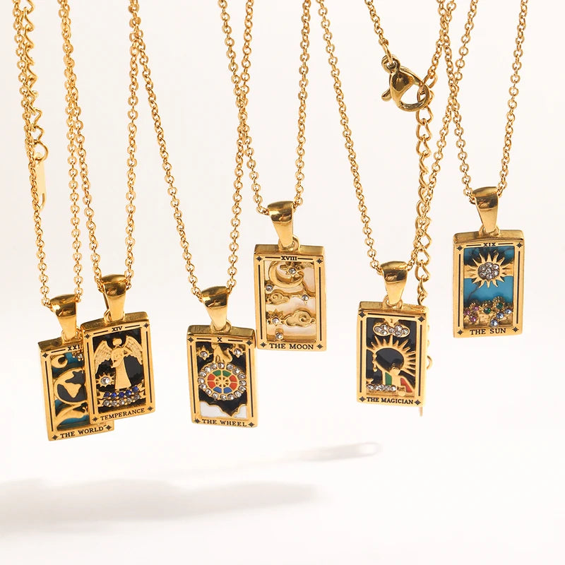 Tarot Queen Lover Moon Necklace - Tarnish-Free Stainless Steel Jewelry 18K Gold Plated