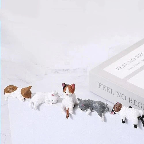 Mini Cartoon Cat Car Decorations Set - Creative Resin Edge Decor for Car Screens