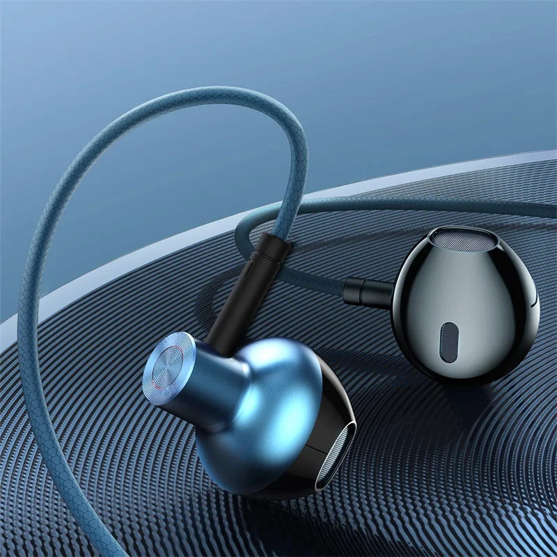 Wired In-Ear Earphones with 6D Stereo Bass and Microphone - Compatible with 3.5mm Devices