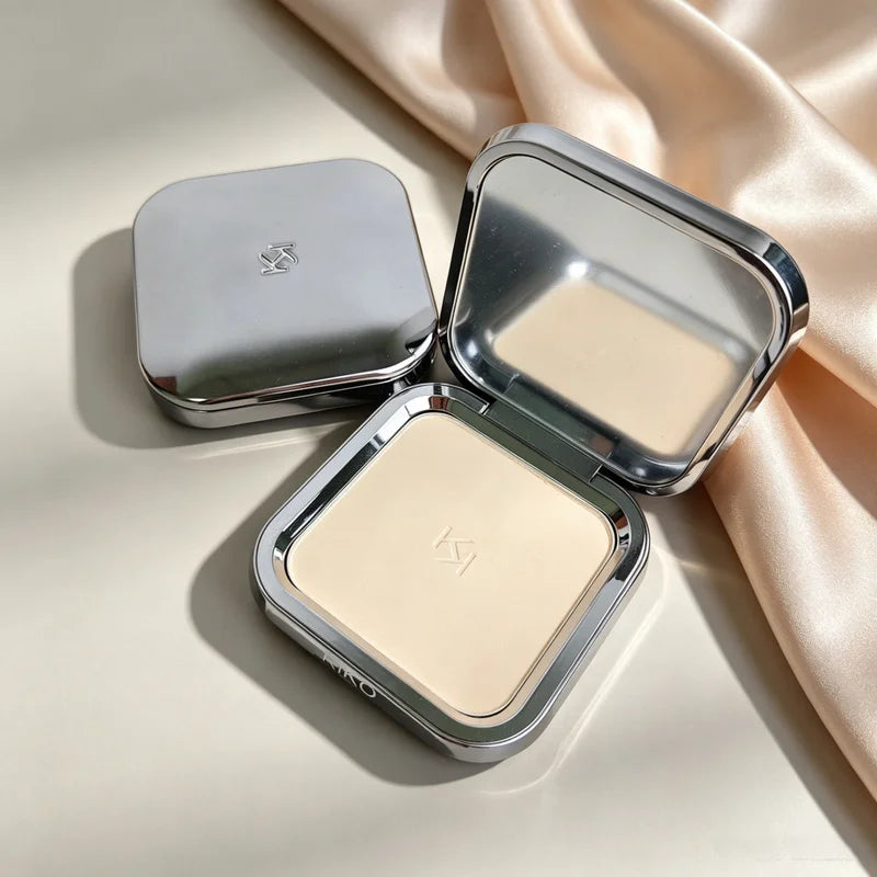 Weightless Perfection Face Powder Foundation with Oil Control & Long-Lasting Matte Finish