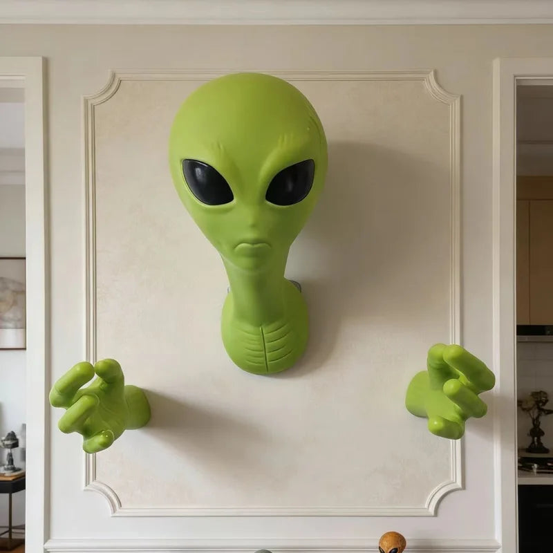 Alien 3D Wall Hanging Decor - Quirky Living Room and Bedroom Art