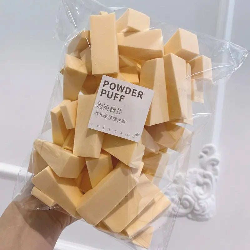 100pcs Triangle Makeup Sponges - Powder Foundation Blenders for Face and Concealer