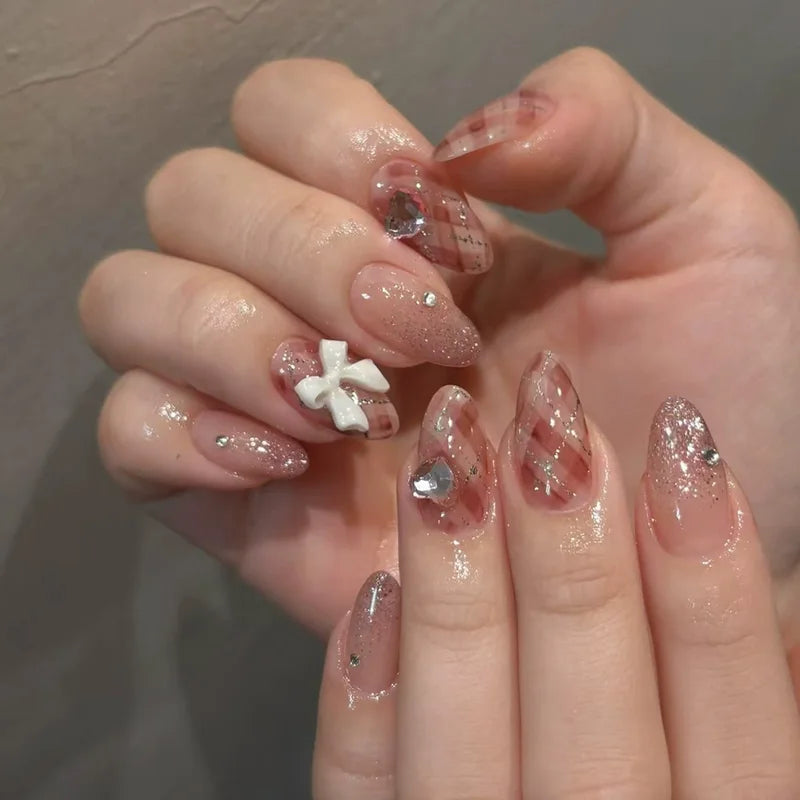 24PCS Fake Nail Tips Set with Plaid Gradient Design for Women