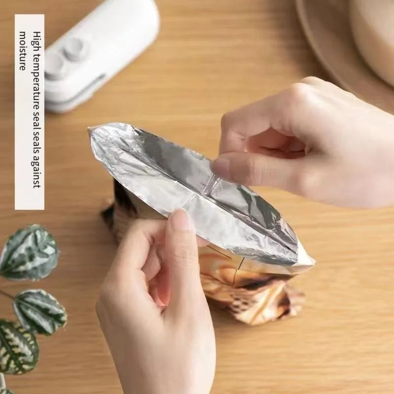 Portable Rechargeable 2-in-1 Bag Sealer & Cutter - Food Storage Tool