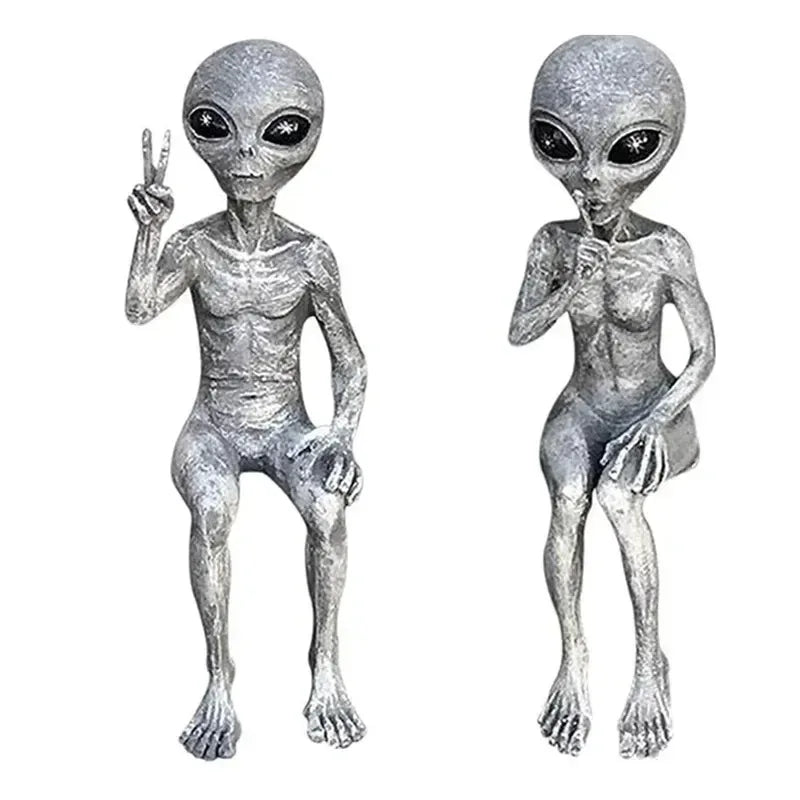 Funny Resin Alien Statue Outdoor Garden Decoration UFO Dwarf Sculpture for Halloween Christmas