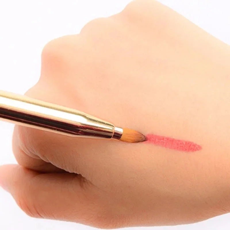 Retractable Lip Brush Dual-Use Lipstick & Eyeshadow Makeup Tool with Cap