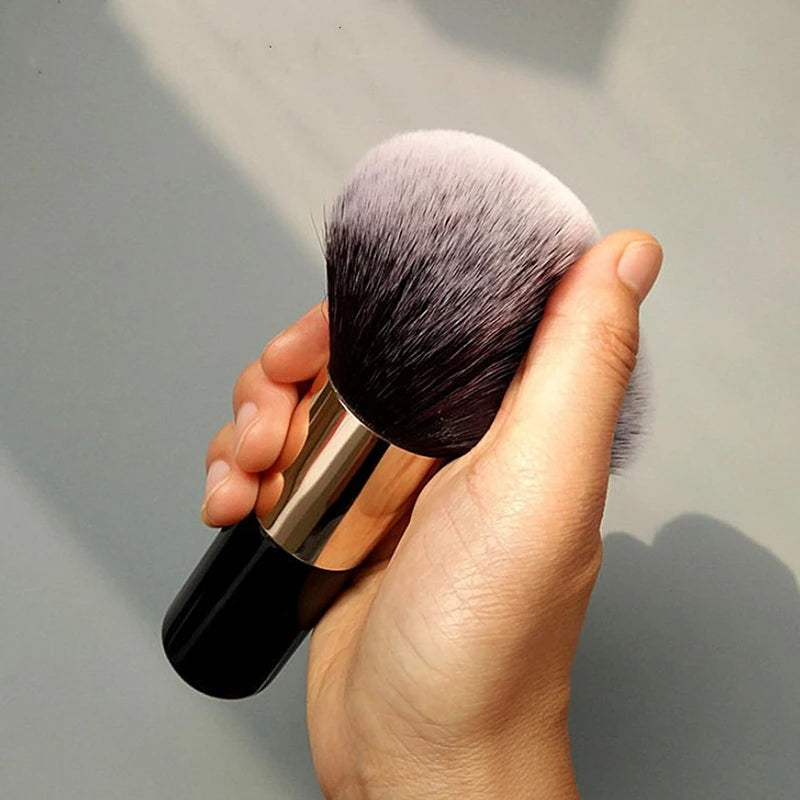 Large Face Makeup Brush for Foundation and Blush - Soft, Professional Cosmetic Tool
