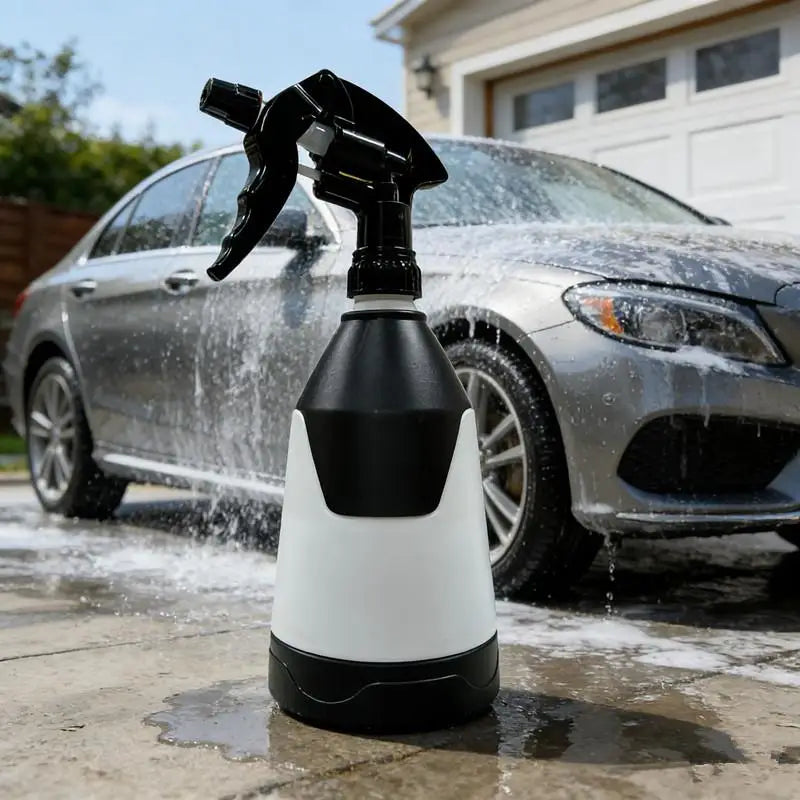 Large Capacity Leak-Free Spray Bottle with Fine Mist Trigger for Gardening and Car Wash