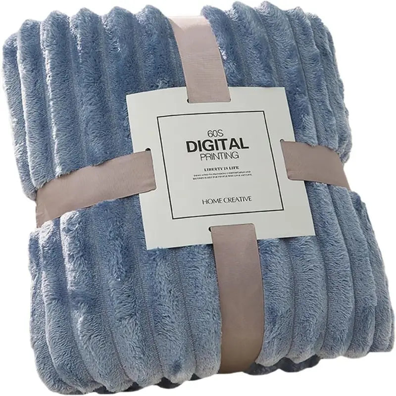 Double Sided Warm Blanket - Breathable Skin-Friendly Quilt for Cozy Comfort