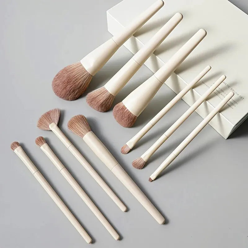 10-Piece Professional Makeup Brush Set with Versatile Face and Eye Brushes