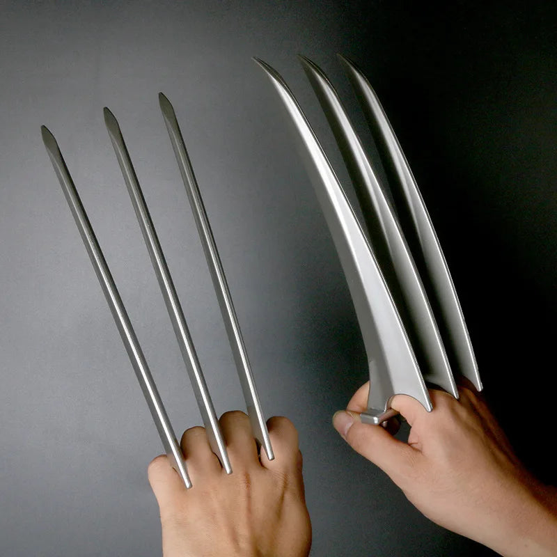 25cm Wolverine Claws Cosplay Prop - Realistic Plastic Wolf Claws for Halloween & Role Play
