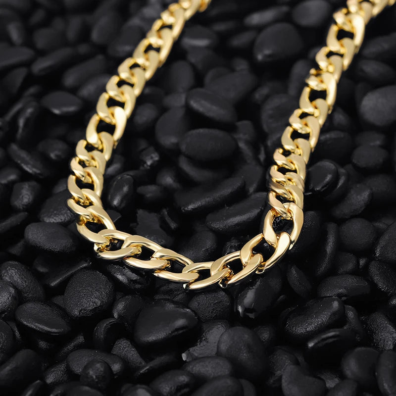Classic Cuban Link Chain Necklace for Men and Women – Stylish Jewelry Gift