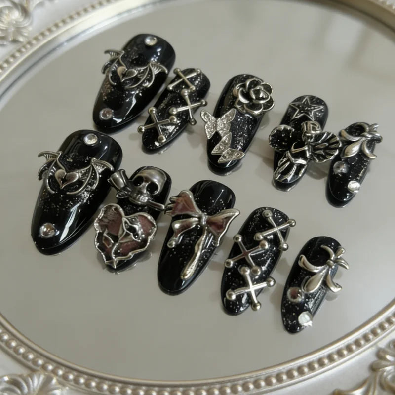 10 Pieces of Fake Almond-Shaped Nail Set - Gothic Wings & Roses