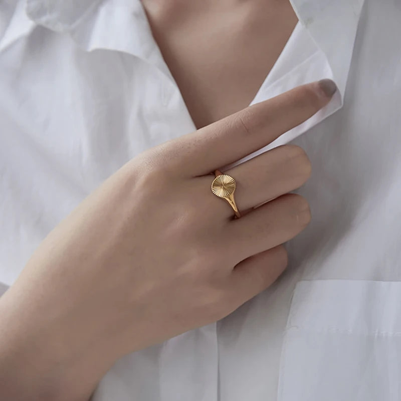 Minimalist Carve Wave Ring for Women Stainless Steel Dainty Signet Ring
