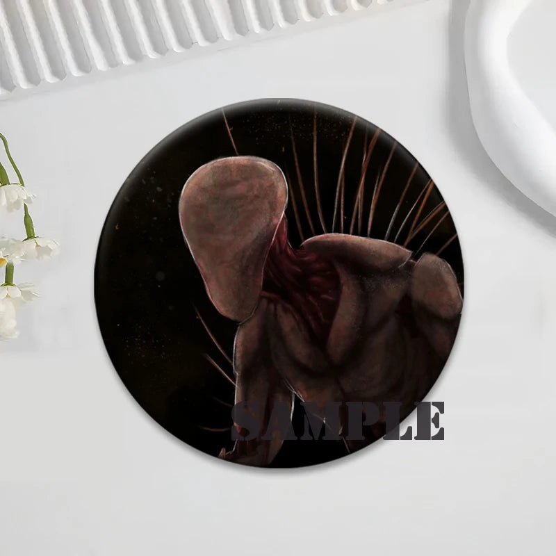 Hobby Game Slender The Arrival Pin Badge - Collectible Bag Accessory 58mm