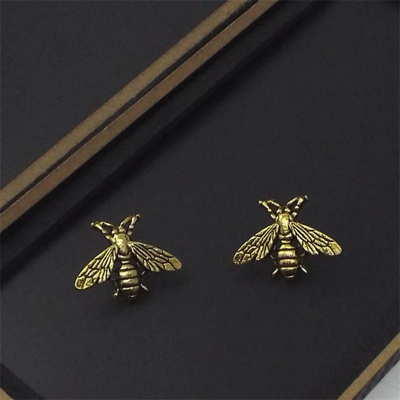 Vintage Bee Brooch Pin for Men Women Retro Animal Jewelry Accessory Gift