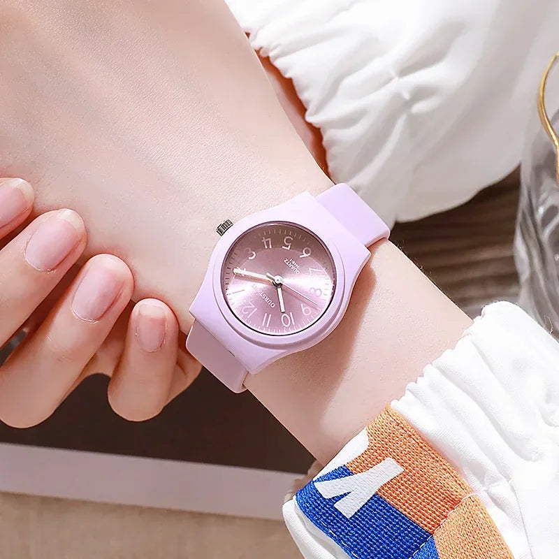Silicone Strap Quartz Watch for Women Casual Fashion Ladies Wristwatch
