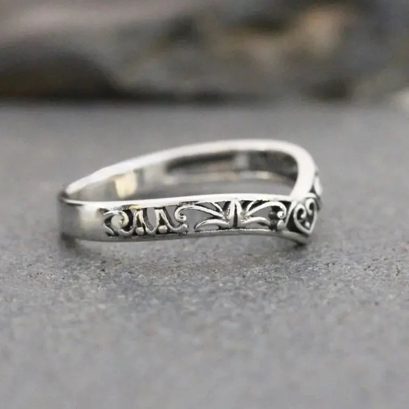 Delicate Hollow-Out Design Silver Ring for Women - Versatile Daily Jewelry