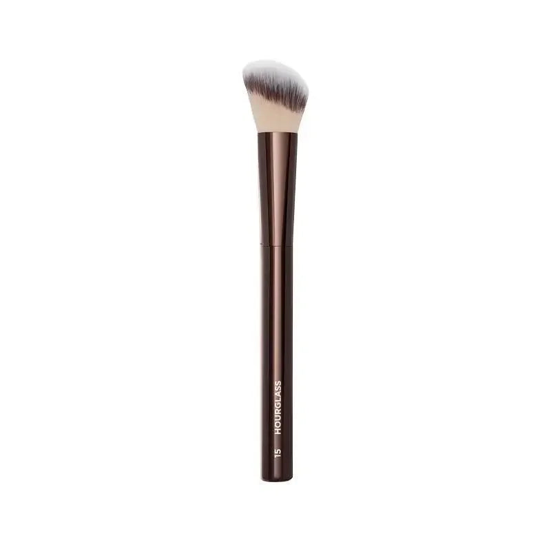 Angled Blush Brush No.15 - Contour Makeup Brush with Synthetic Hair & Metal Handle