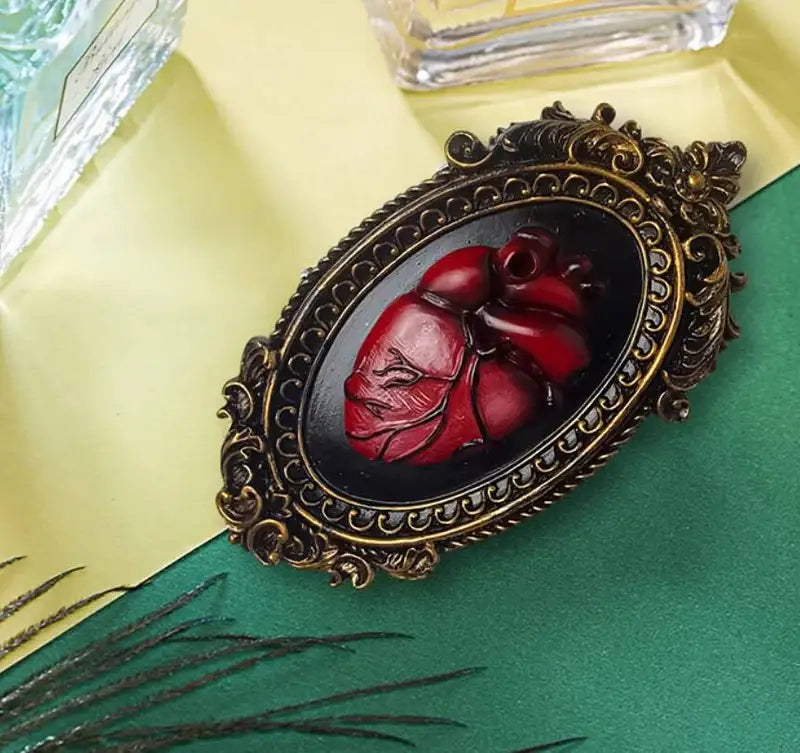 Resin Heart Wall Art Decor Gothic Style Wall Panels for Living Room & Halloween