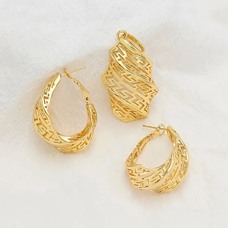 Gold Necklace Jewelry Set for Women Hollow Pendant Earrings Wedding Gift
