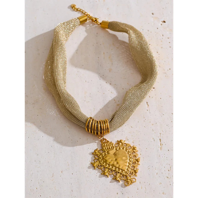 Heart Pendant Necklace for Women - Polyester Chain Jewelry Autumn Winter 2025