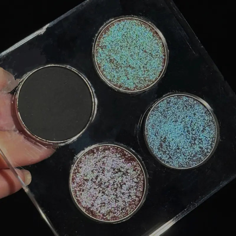 4-Color Chameleon Eye Shadow Palette with Shimmer Finish for Vibrant Looks