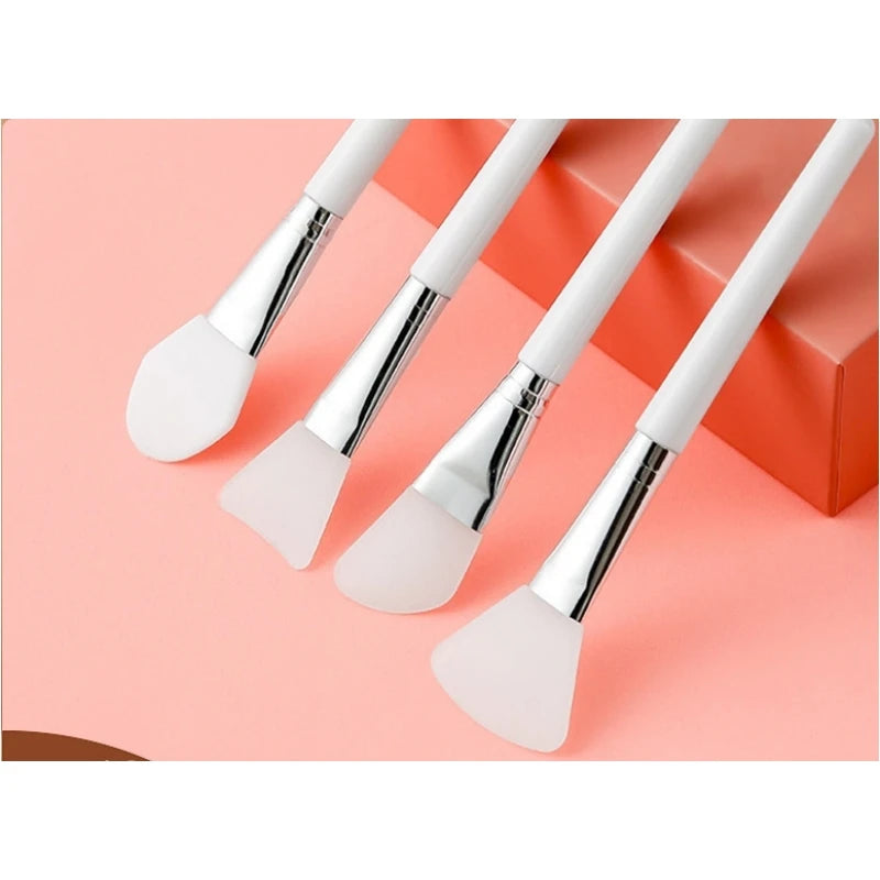 Silicone Mask Brush for Face Mask Application - Soft & Reusable Makeup Tool