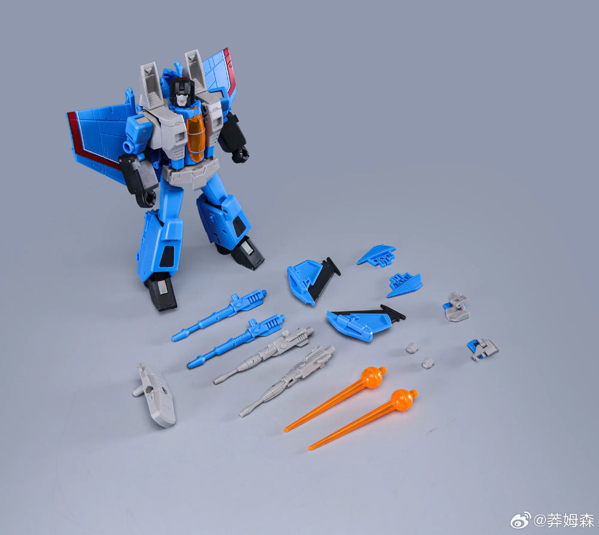Action Figure Set with Thundercracker Starscream Skywarp Blitzwing - Multiple Colors