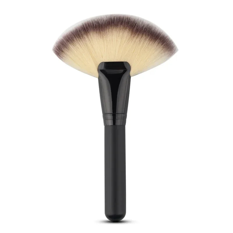 Large Fan Makeup Brush for Foundation Blush Highlighter Powder - Soft Cosmetic Brush