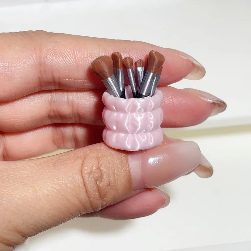 1/12 Dollhouse Miniature Makeup Brush Model for Doll Accessories Toys