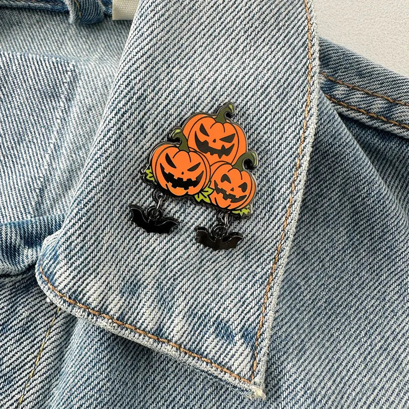Halloween Jack-o'-Lantern Brooch with Bat Pendant - Horror Themed Accessories