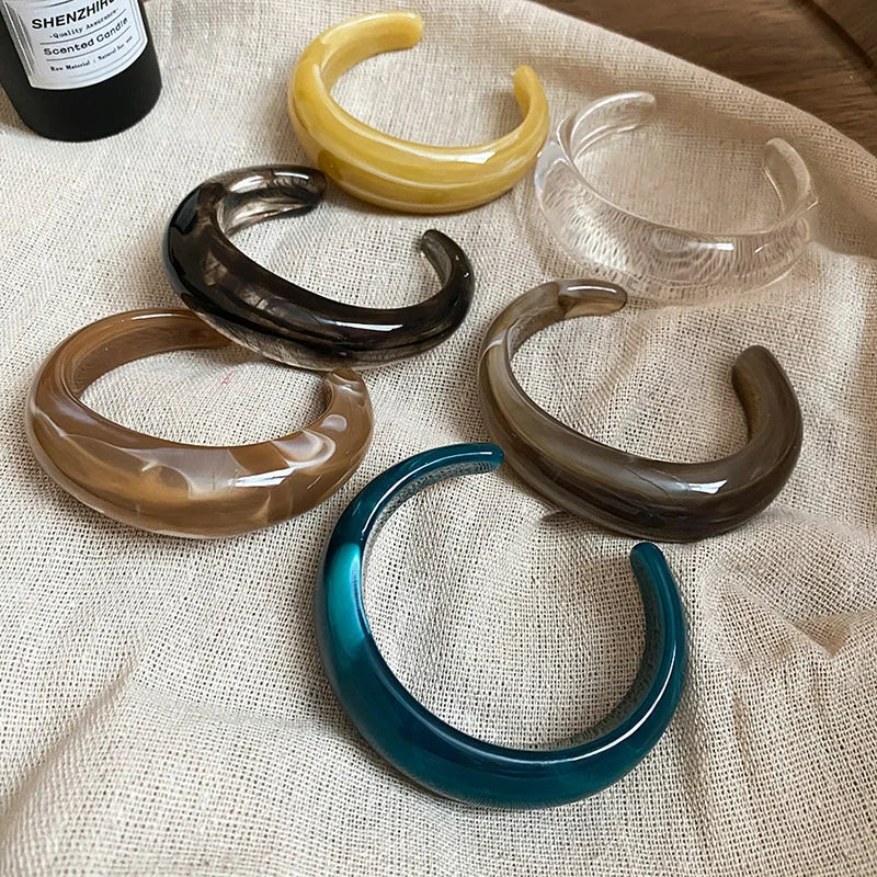 Minimalist Open Bangle for Women - Shiny Acrylic Jewelry, Elegant & Trendy