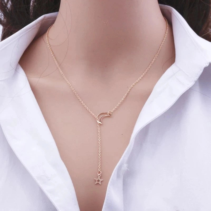 Simple Moon & Star Pendant Choker Necklace for Women Gold or Red-Brown Alloy Jewelry