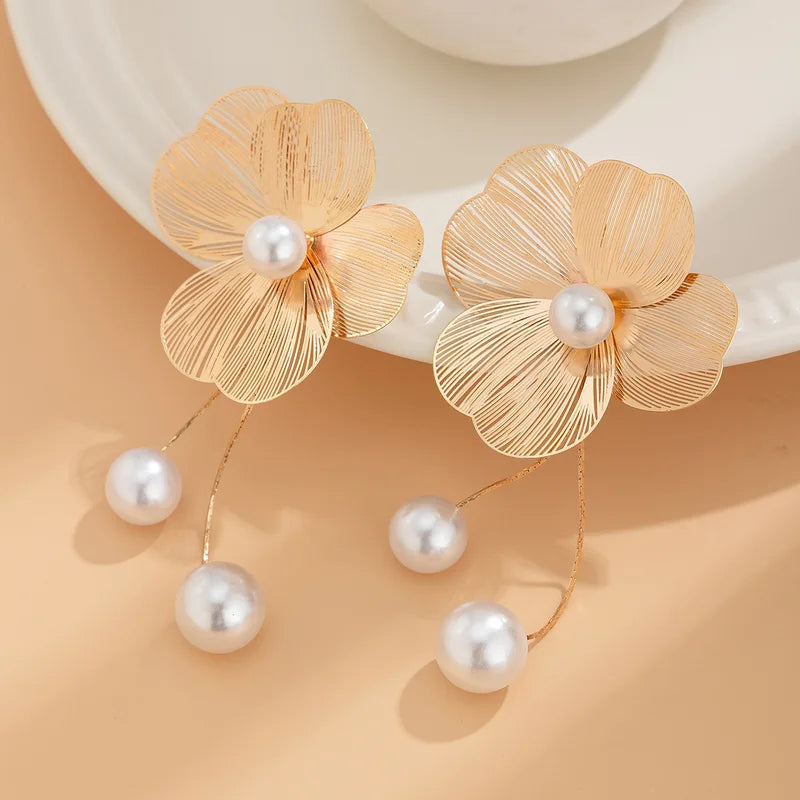 Romantic Flower Petal Tassel Drop Earrings for Women with Imitation Pearl Hanging Jewelry Gift