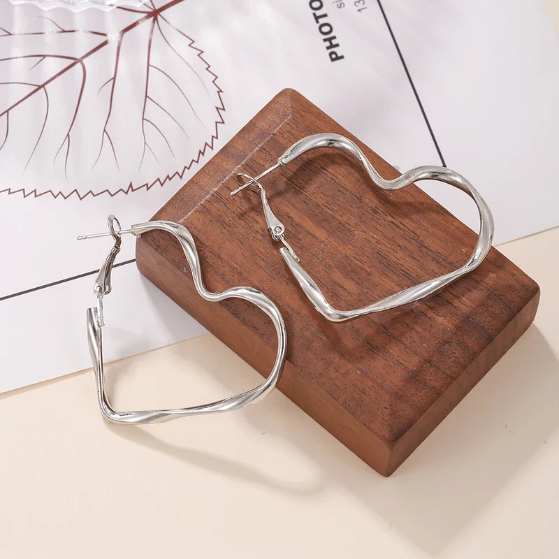 Women’s Exaggerated Heart Design Earring Cuff Set - Birthday Jewelry Gift